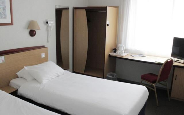 Travelodge Liverpool Central Queens Dock and Arena Hotel