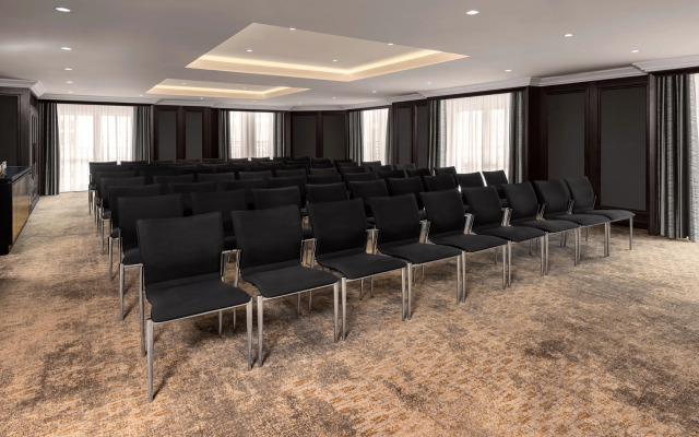 Hilton Vienna Plaza