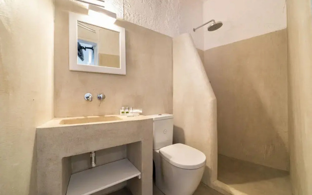 Athermi Suites - Adults Only