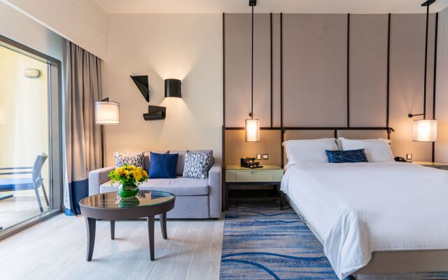 Amwaj Rotana, Jumeirah Beach