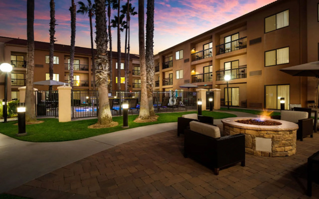 Sonesta Select Huntington Beach Fountain Valley