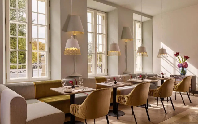Hotel Verte, Warsaw, Autograph Collection