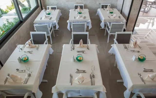Rhodes Beach Hotel