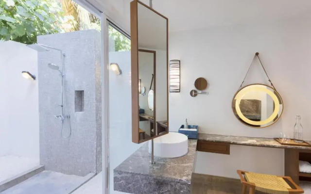 Machchafushi Island Resort & Spa Maldives, The Centara Collection
