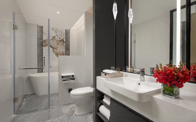 Crowne Plaza Shanghai Nanjing Road by IHG