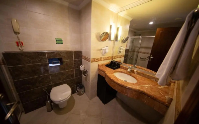 Отель Rox Resort