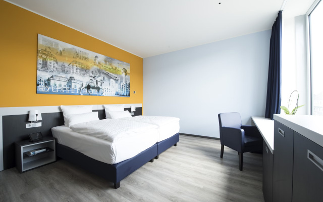 Superior Double room with garden view (full double bed) (bed type is subject to availability)