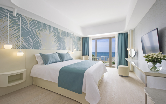 The Ivi Mare - Designed for adults by Louis Hotels