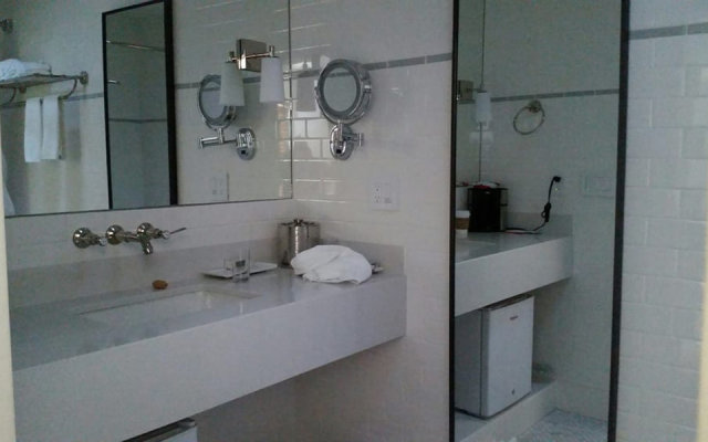 Le Petit Pali Brentwood West Los Angeles