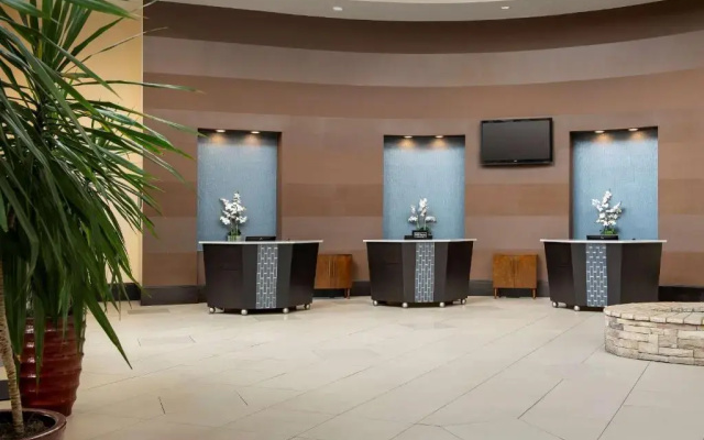 Отель Embassy Suites by Hilton Birmingham Hoover