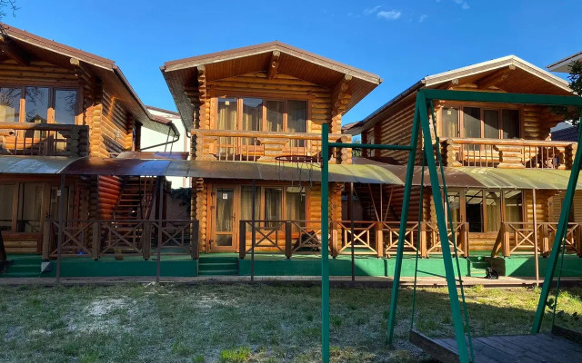V Krasnoy Polyane Hostel