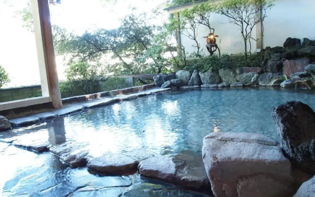 Ryokan Senkei Hotel
