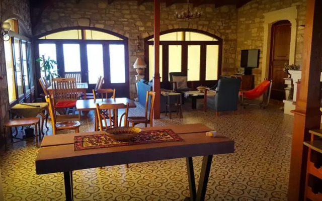 Lavantalı Konak Taş Ev - Otel&Restoran