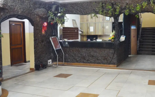 Hotel Charans International