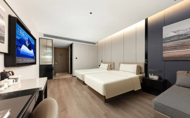 Wuxi National Software Park Zhenze Road Atour Hotel