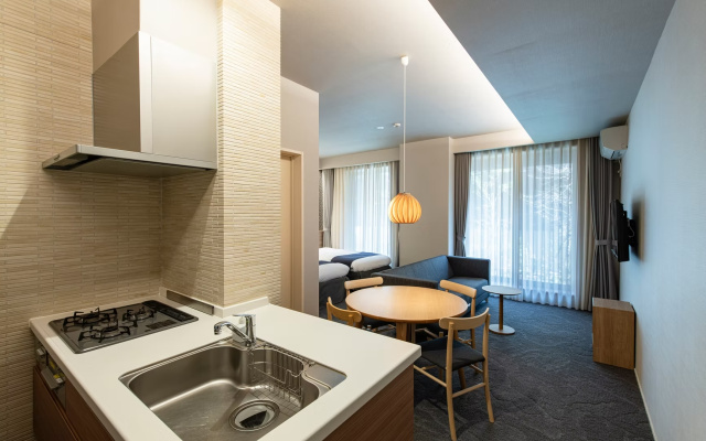 With Kitchen Family room 사진 3