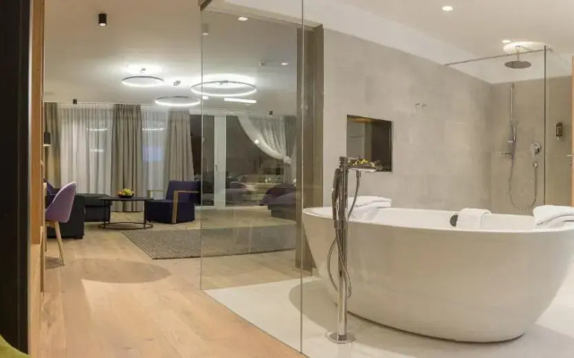 KOSIS Sports Lifestyle Hotel