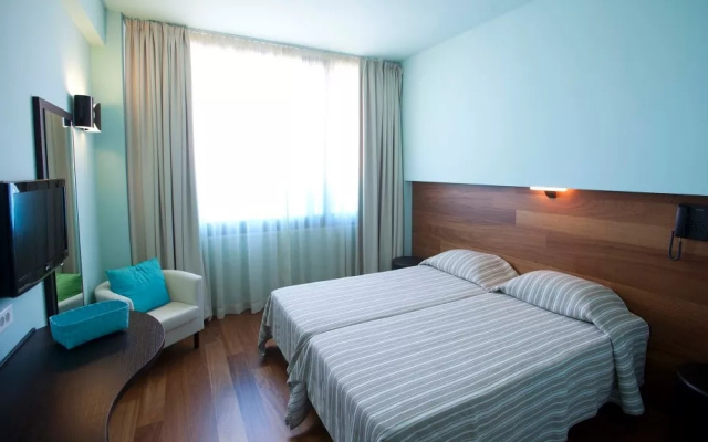 Economy Twin room (twin beds)