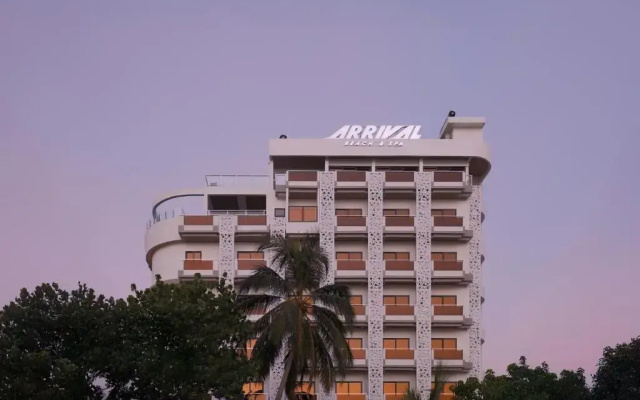 Arrival Beach and Spa at Gulhi