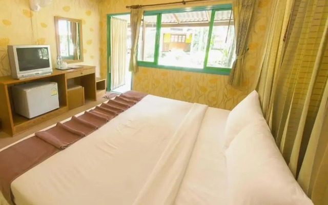 Ko Kut Ao Phrao Beach Resort