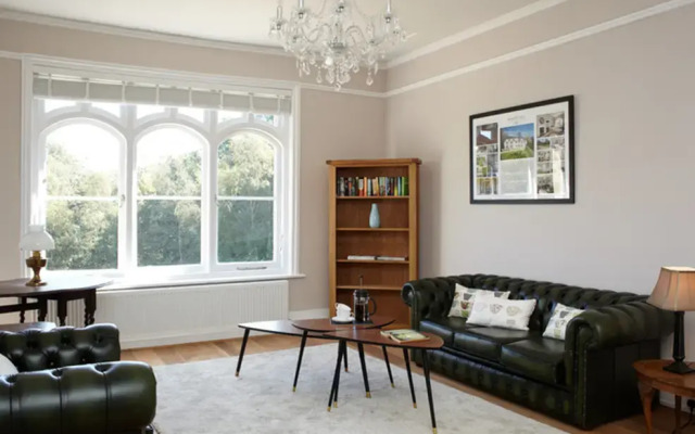 Hermitage Country House - Guest House