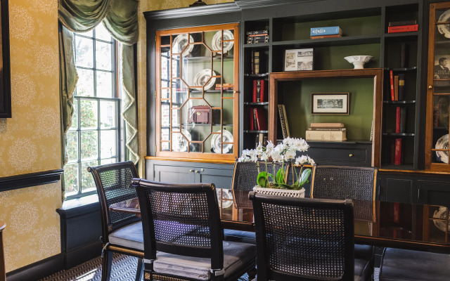 Williamsburg Inn, an official Colonial Williamsburg Hotel