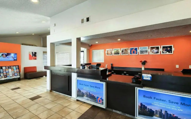 Motel 6 Baytown, TX - Baytown East