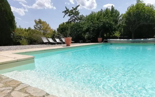Logis Hôtel Restaurant Le Plantevin