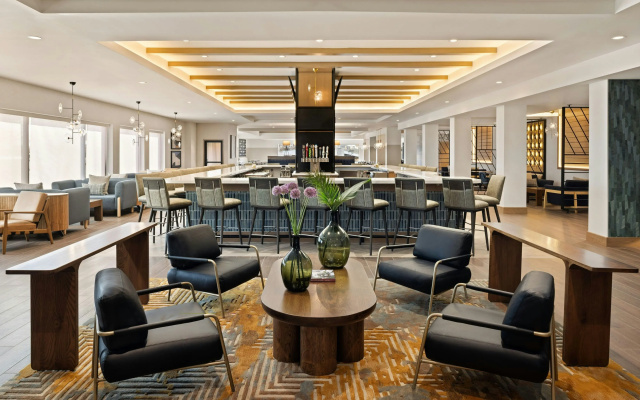 Oshkosh Marriott Waterfront Hotel & Convention Center