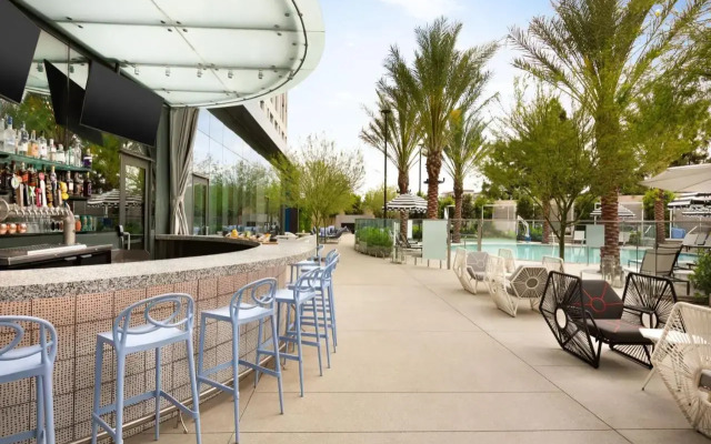 The Viv Hotel, Anaheim, a Tribute Portfolio Hotel