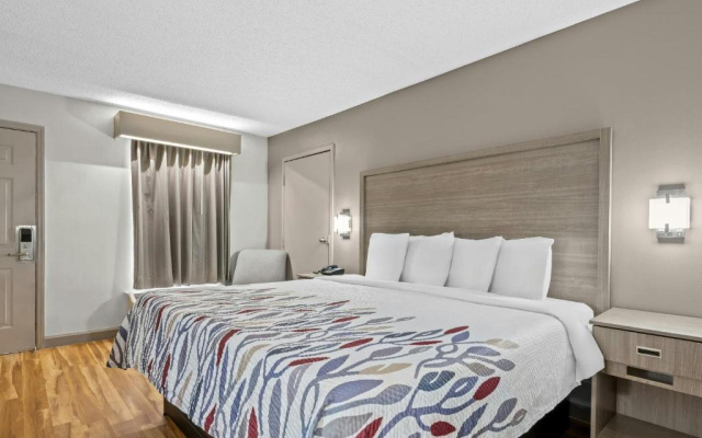 Red Roof Inn & Suites Wilson