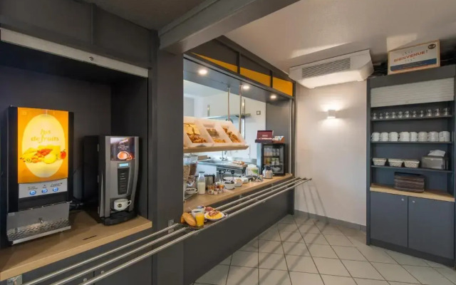 B&B HOTEL Blois Sud Vineuil