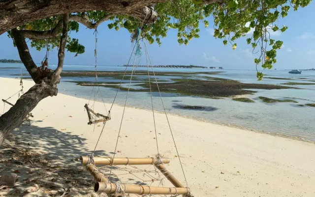 La Isla Tropica Hotel
