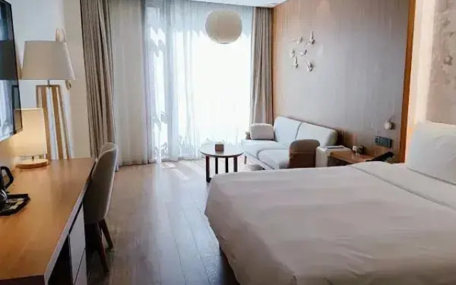 Orange Hotel (Shanghai Hongqiao Railway Station)