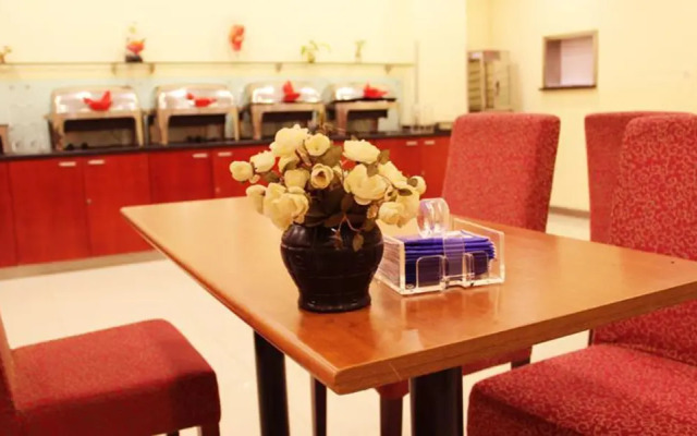 New He Creative Hotel Urumqi