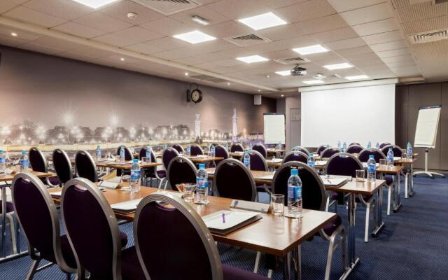 Отель Inn Design Paris Saint Quentin