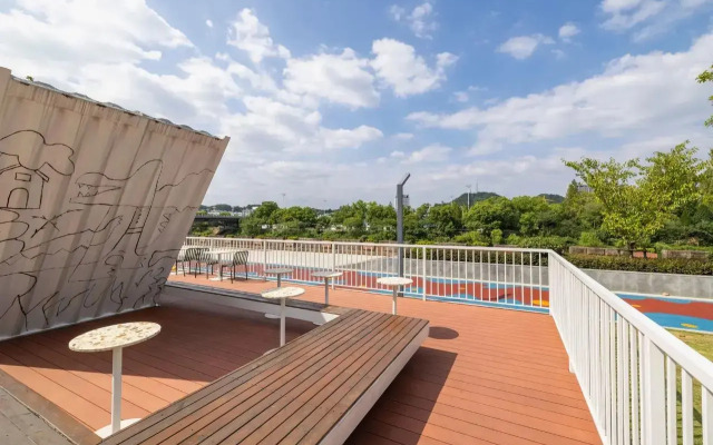 Wan Tsui Tong Riverside Hotel