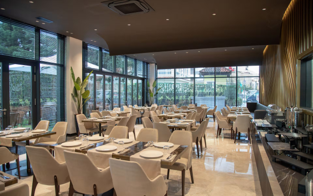 Hotel Elisa Tirana, Affiliated by Meliá