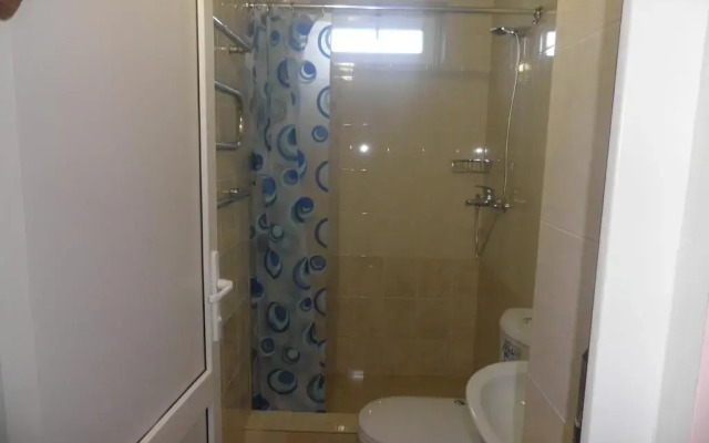 Veselyy Guest House