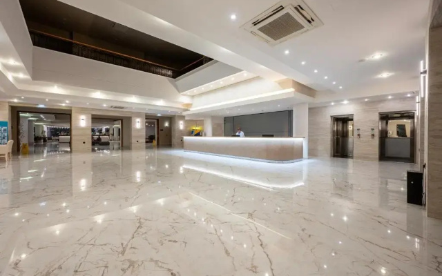 Athina Palace Resort & Spa