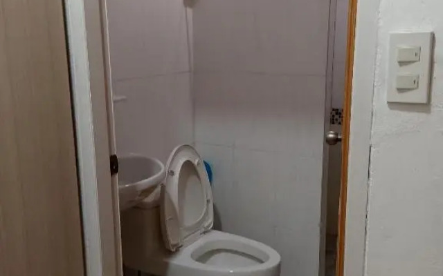 Baan Lucky Guest House