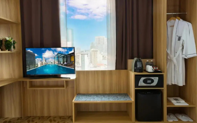 Bay Hotel Ho Chi Minh