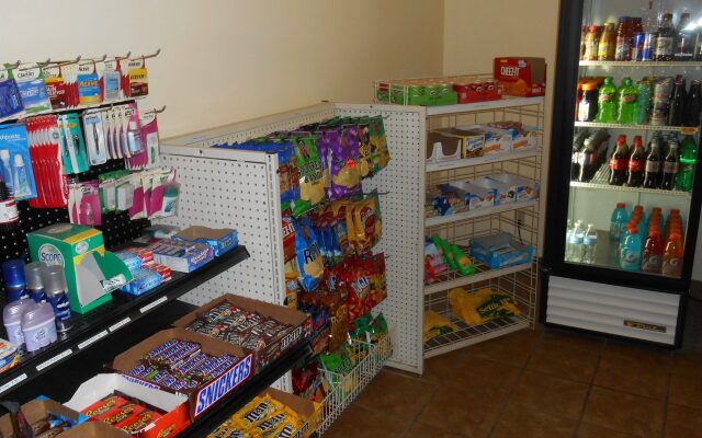 Settle Inn & Suites Linn