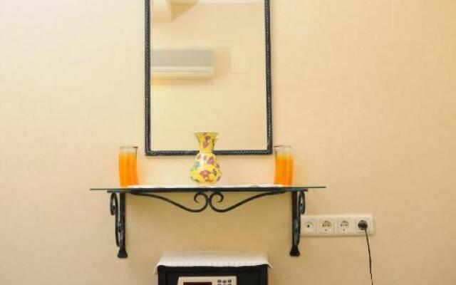A&B Home Hotel