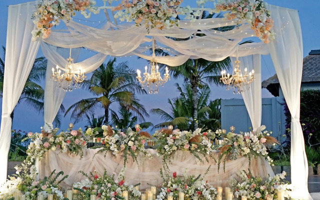 Samabe Bali Suites & Villas