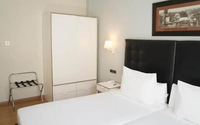Hotel Sercotel Tres Luces