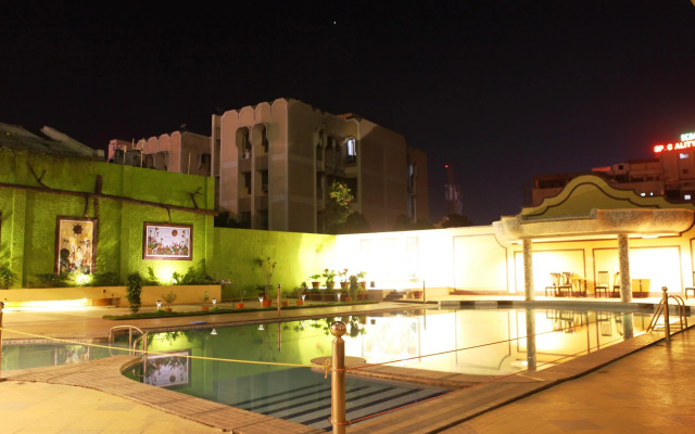 Hotel Femina