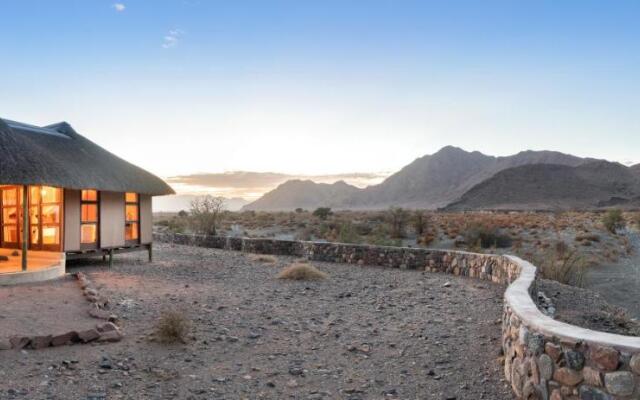 Hoodia Desert Lodge