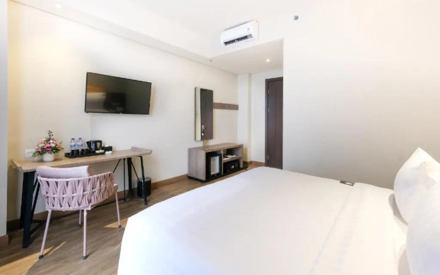 Luminor Hotel Legian Seminyak - Bali