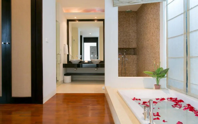 Kata Gardens Penthouse sea view 4C near Kata Noi Beach